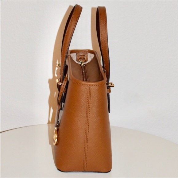 MICHAEL KORS JET SET TRAVEL BAG - Picture 5 of 7